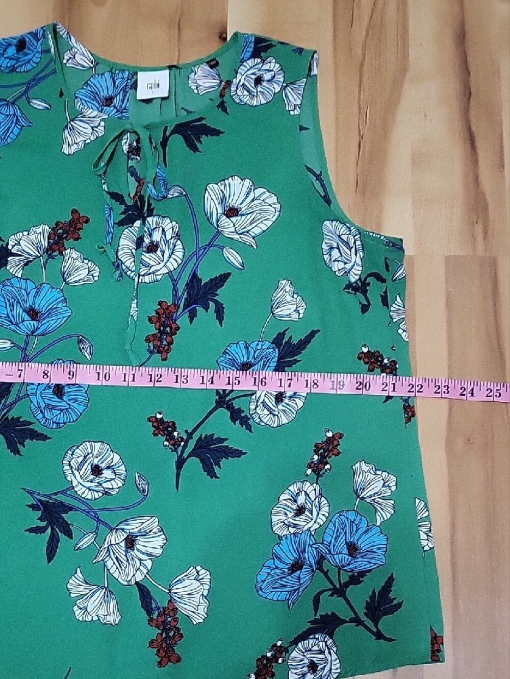 Cabi Primrose Floral Green Blouse – Sleeveless Tie-Neck Top – Women’s Size Large - Picture 11 of 13